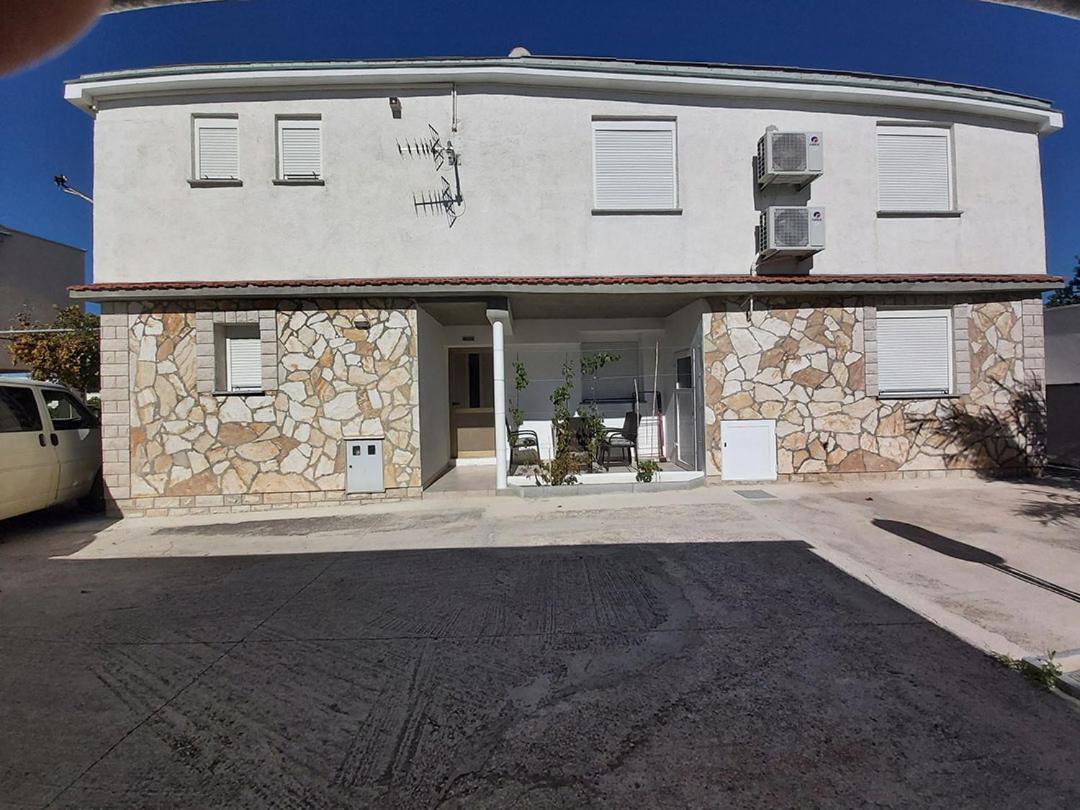 Apartments Elvir Nin Exterior photo